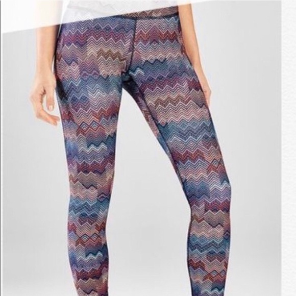 Fabletics printed powerhold 7/8 legging, sz small - Picture 1 of 3